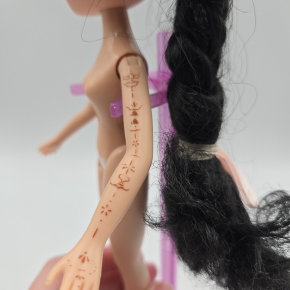 RARE Bratz Genie Magic Jade Doll Hard To Find Braided Hair Vintage Henna Tattoo - Picture 4 of 10